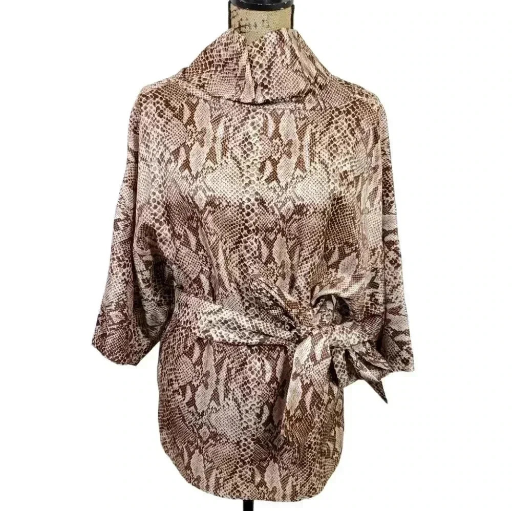 Vintage 70s Snakeskin Print silky blouse. Size Large